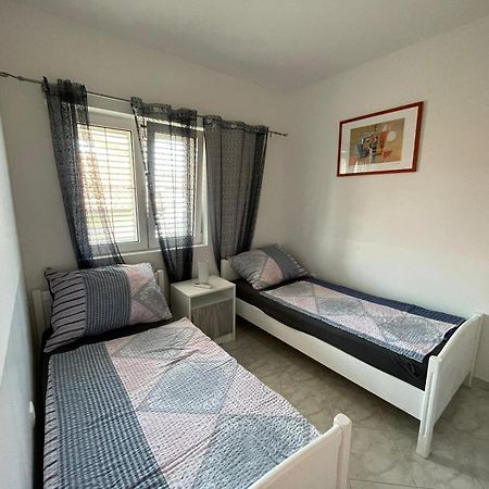 Apartmani Ira Vir Room photo